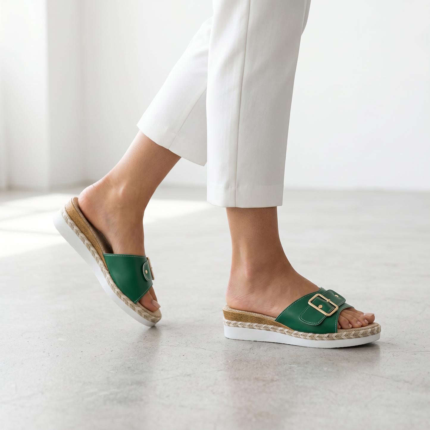 Masha Lu | Sleehak Slippers