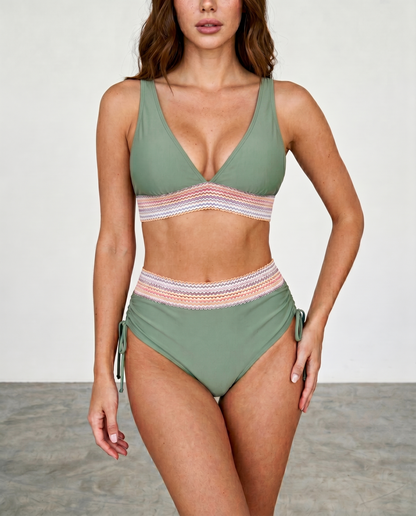Elara | De Bikini Die Je Buik Plat Houdt