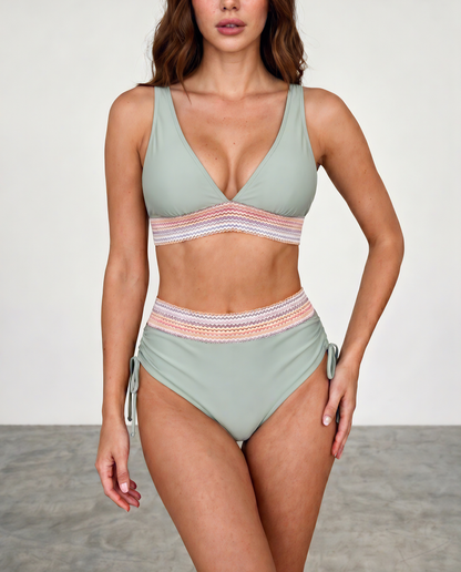 Elara | De Bikini Die Je Buik Plat Houdt