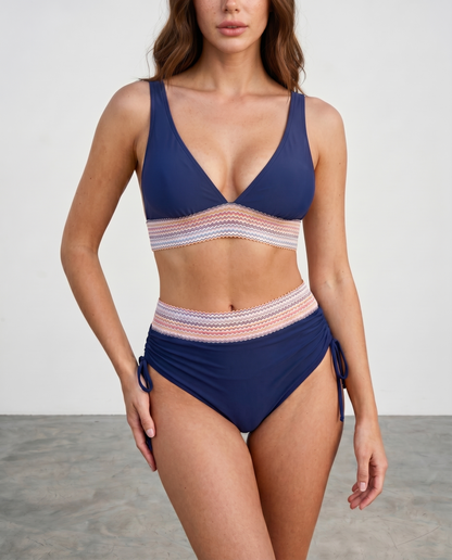 Elara | De Bikini Die Je Buik Plat Houdt